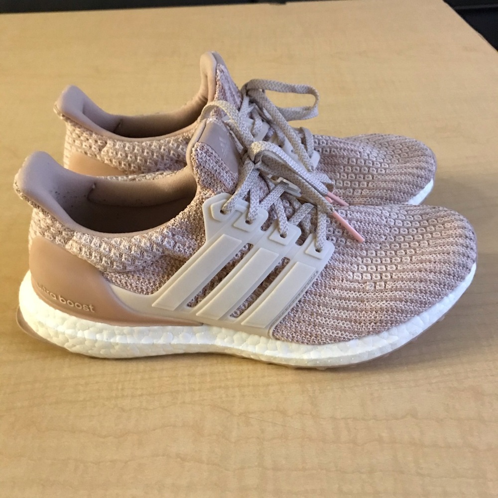 Adidas Ultra boost Women size 8.5